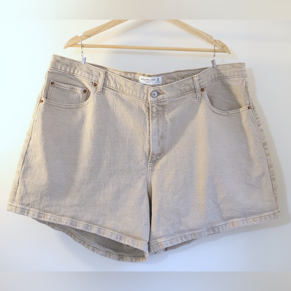 Abercrombie‎ & Fitch the Dad Shorts High Rise Size 35/20 Curve Love
